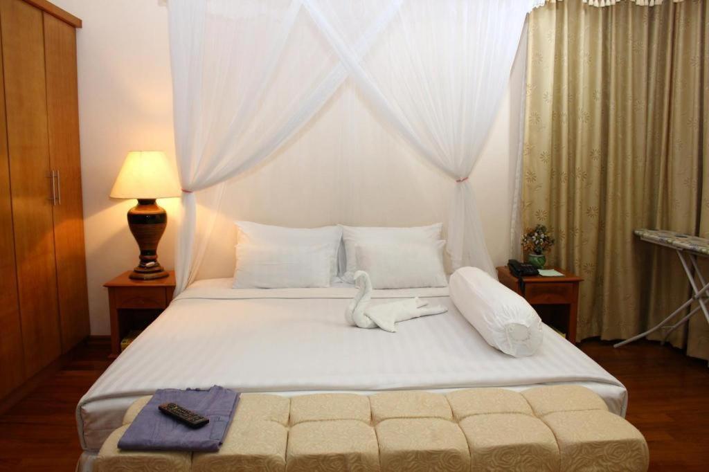 Myat Taw Win Hotel Naypyidaw Zewnętrze zdjęcie