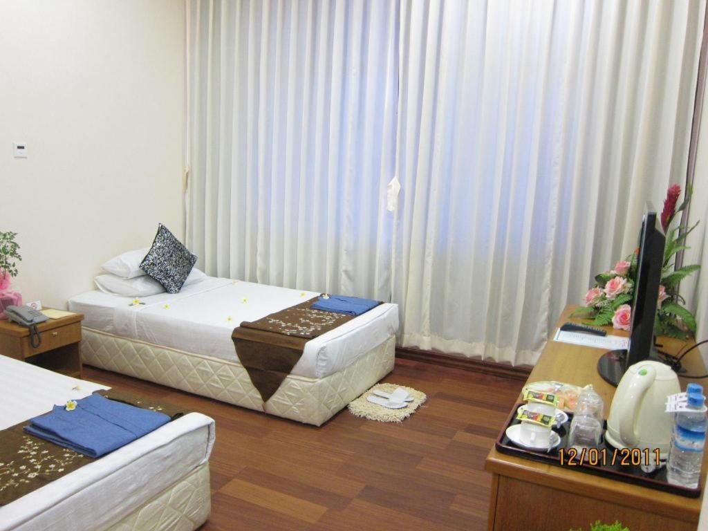 Myat Taw Win Hotel Naypyidaw Zewnętrze zdjęcie