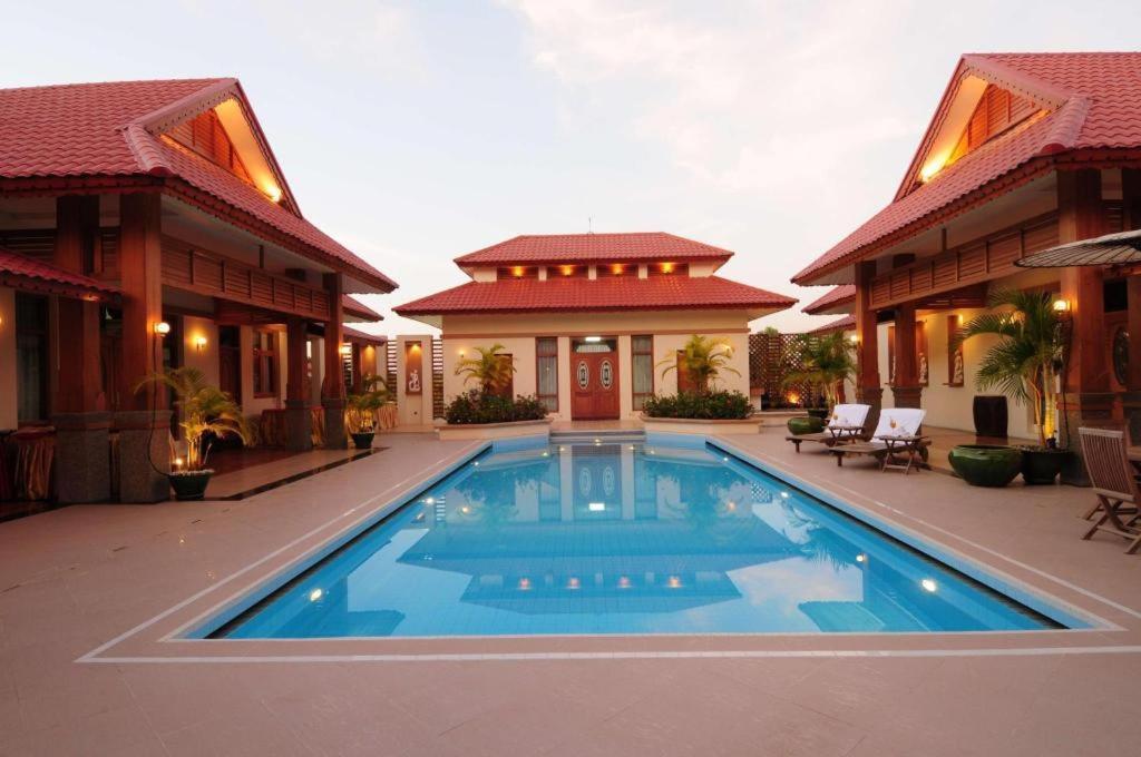 Myat Taw Win Hotel Naypyidaw Zewnętrze zdjęcie