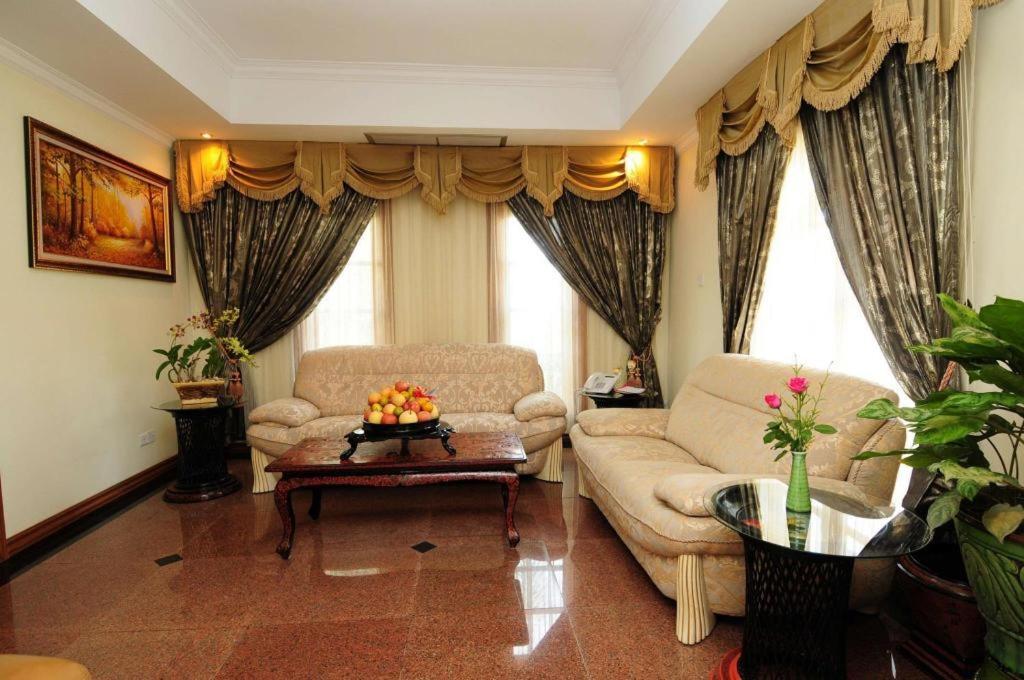 Myat Taw Win Hotel Naypyidaw Zewnętrze zdjęcie
