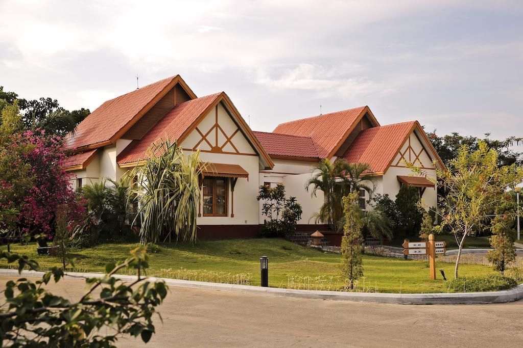 Myat Taw Win Hotel Naypyidaw Pokój zdjęcie
