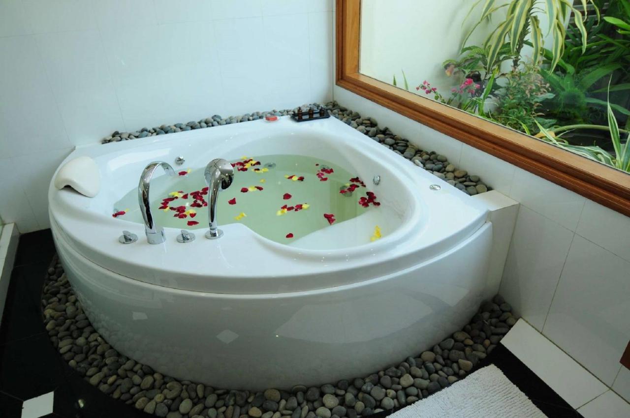 Myat Taw Win Hotel Naypyidaw Zewnętrze zdjęcie