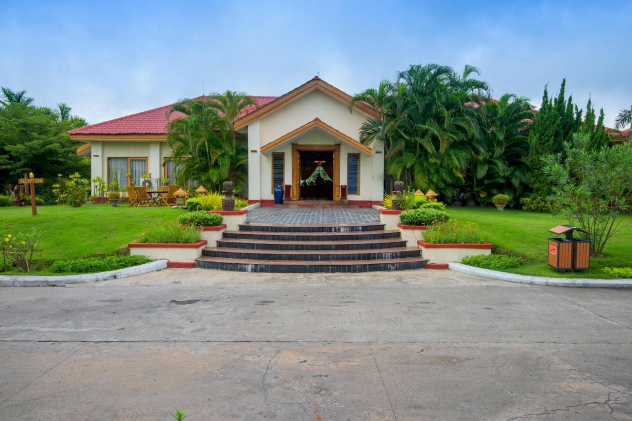 Myat Taw Win Hotel Naypyidaw Zewnętrze zdjęcie